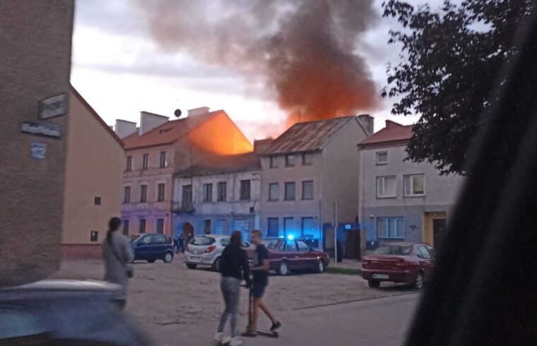 Płonie budynek przy ul. Kotlarskiej