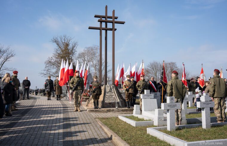 [FOTO] Narodowy Dzień Pamięci Żołnierzy Wyklętych - obchody przy symbolicznej mogile na I cmentarzu
