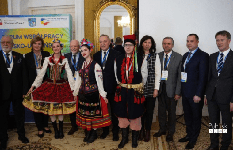 LOKALNE FIRMY MOGĄ POMÓC W ODBUDOWIE OBWODU CHARKOWSKIEGO. W Pułtusku trwa Forum Współpracy Polsko-Ukraińskiej