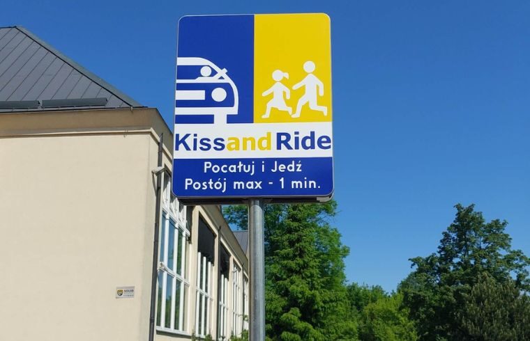 Przy "Klaudynce" powstały strefy "Kiss and Ride"