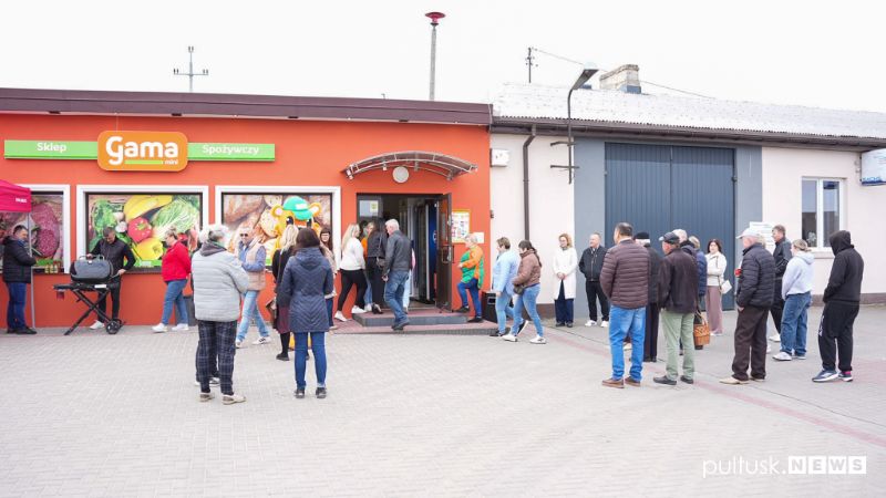 Nowy sklep Mini Gama otwarty w Psarach. Mieszkańcy licznie uczestniczyli w uroczystości