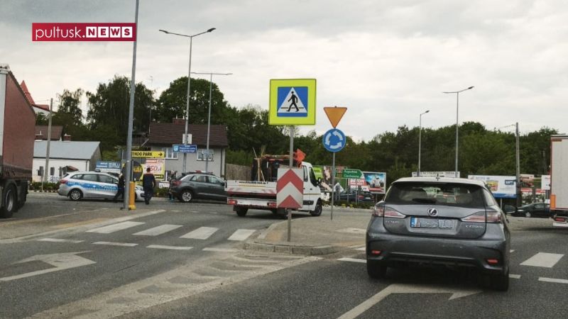Kolizja na DK61. Możliwe utrudnia w ruchu