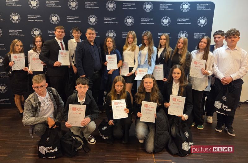 Młodzież z Pułtuska i Świercz wśród laureatów konkursu „Silni Polską”